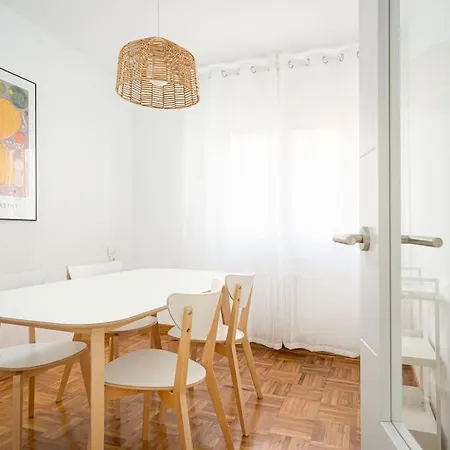 Myhousespain - Centrico Piso En * Gijon
